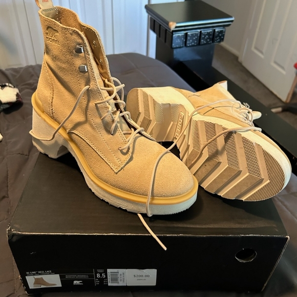 Sorel High line heeled boot - Picture 2 of 2